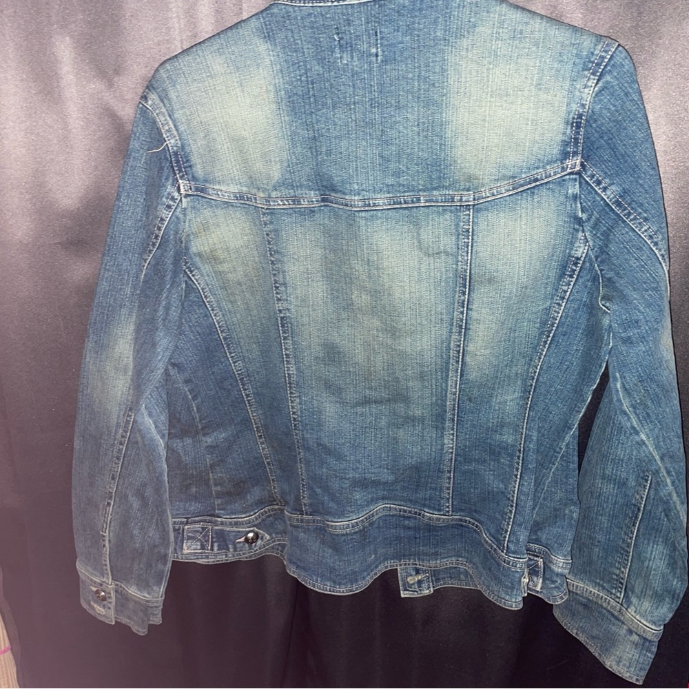 Jean jacket - Picture 5 of 7